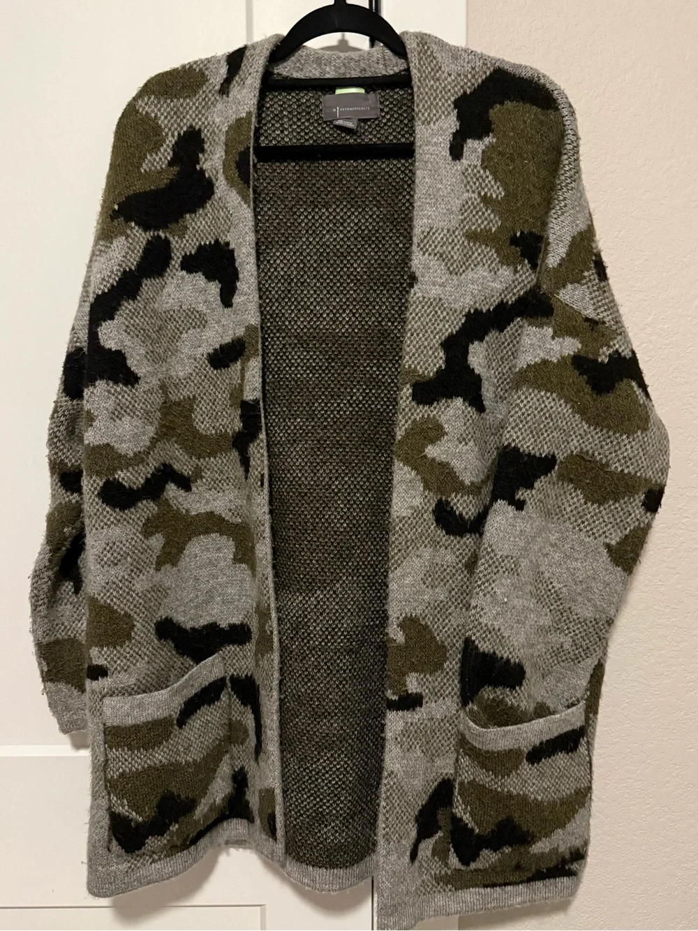 Anthropologie Vera Camouflage Open Front Cardigan Pockets size Large